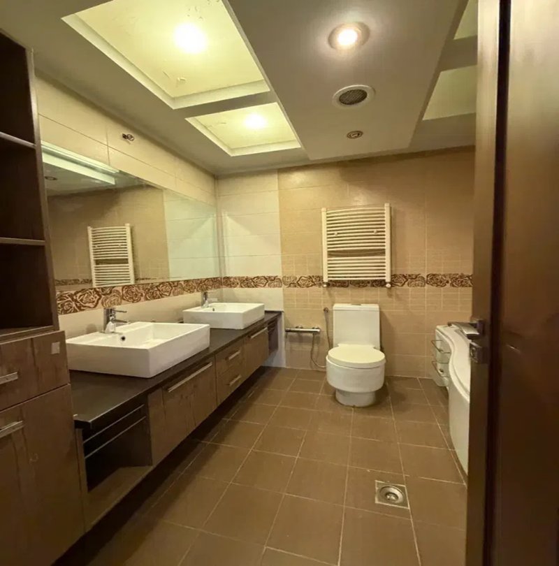 آپارتمان 245 متری سه خوابه در نیاوران تهران14024530909