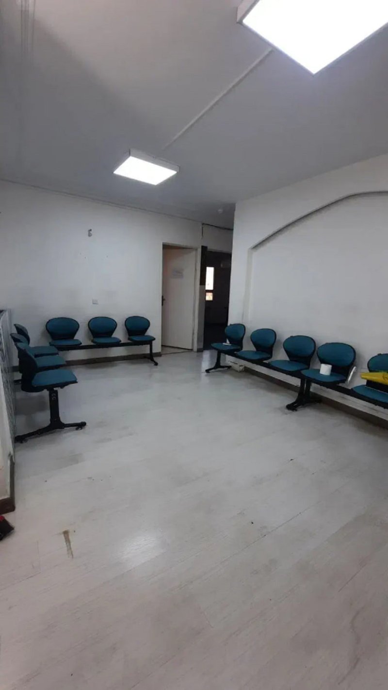 اداری 75 متری سه خوابه در شهرک غرب تهران14031931042