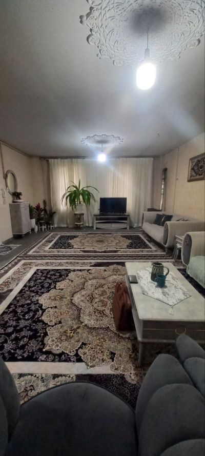 آپارتمان 80 متری دو خوابه در خیابان اراک ملایر