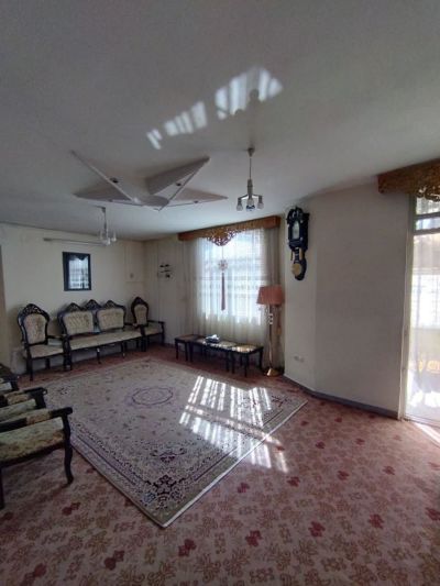 آپارتمان 78 متری دو خوابه در میدان عارف ملایر