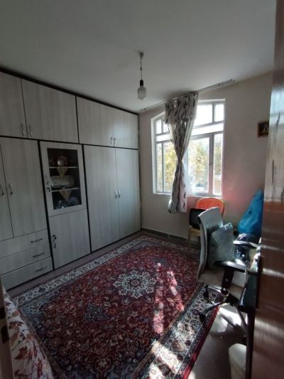 آپارتمان 78 متری دو خوابه در میدان عارف ملایر