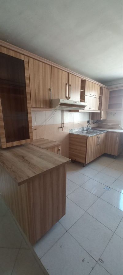 آپارتمان 81 متری دو خوابه در شهید فراهانی ملایر