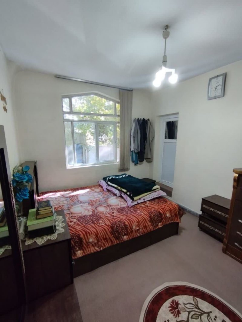 آپارتمان 78 متری دو خوابه در میدان عارف ملایر14037231078