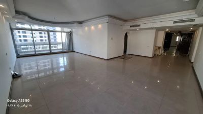 آپارتمان 205 متری سه خوابه در شهرک غرب تهران