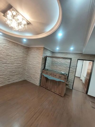 آپارتمان 135 متری سه خوابه در پونک تهران