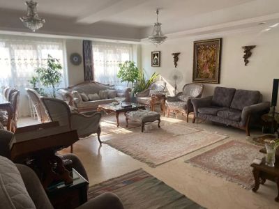 آپارتمان 127 متری دو خوابه در پونک تهران