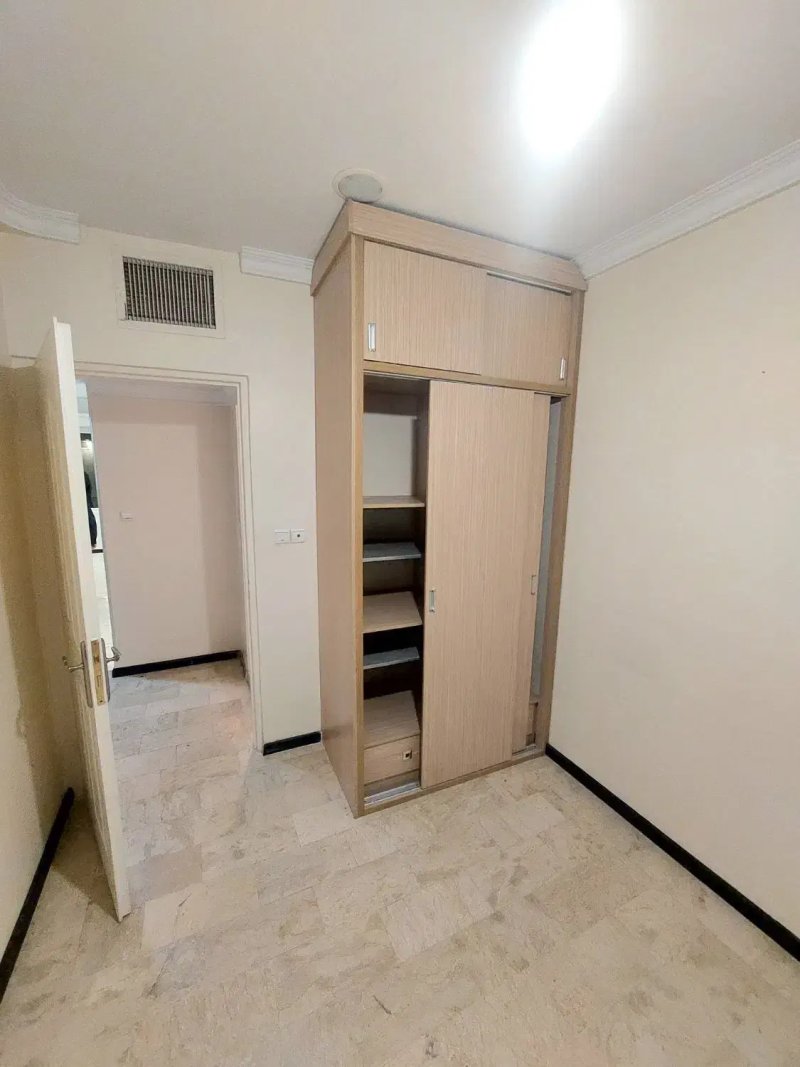 آپارتمان 130 متری سه خوابه در پونک تهران14043231207