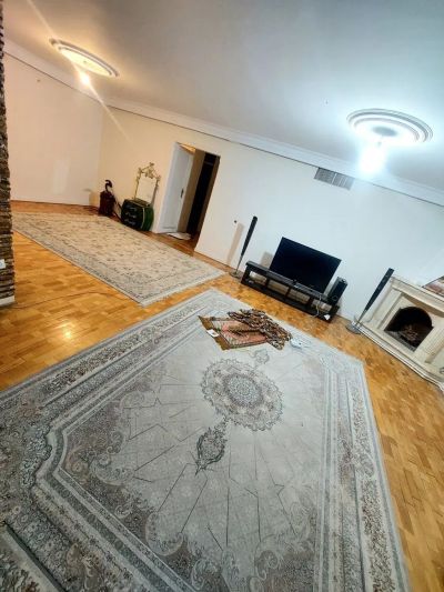 آپارتمان 150 متری سه خوابه در پونک تهران