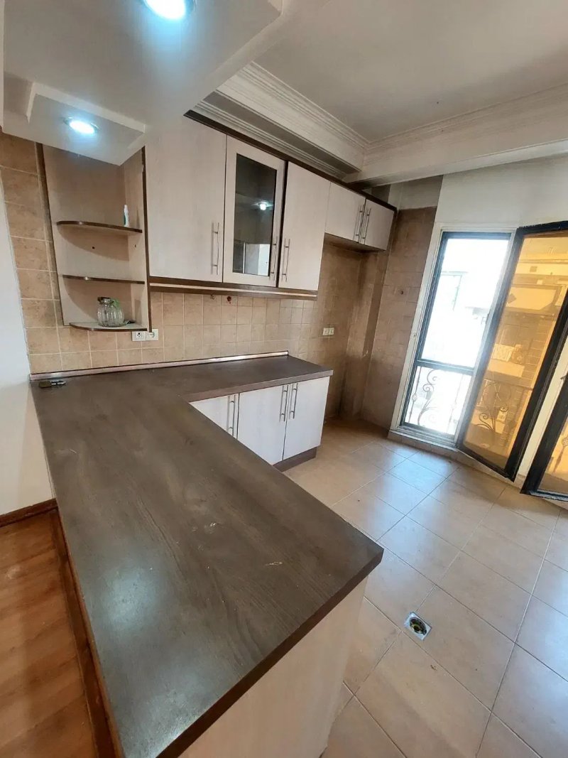 آپارتمان 145 متری سه خوابه در پونک تهران14043031199