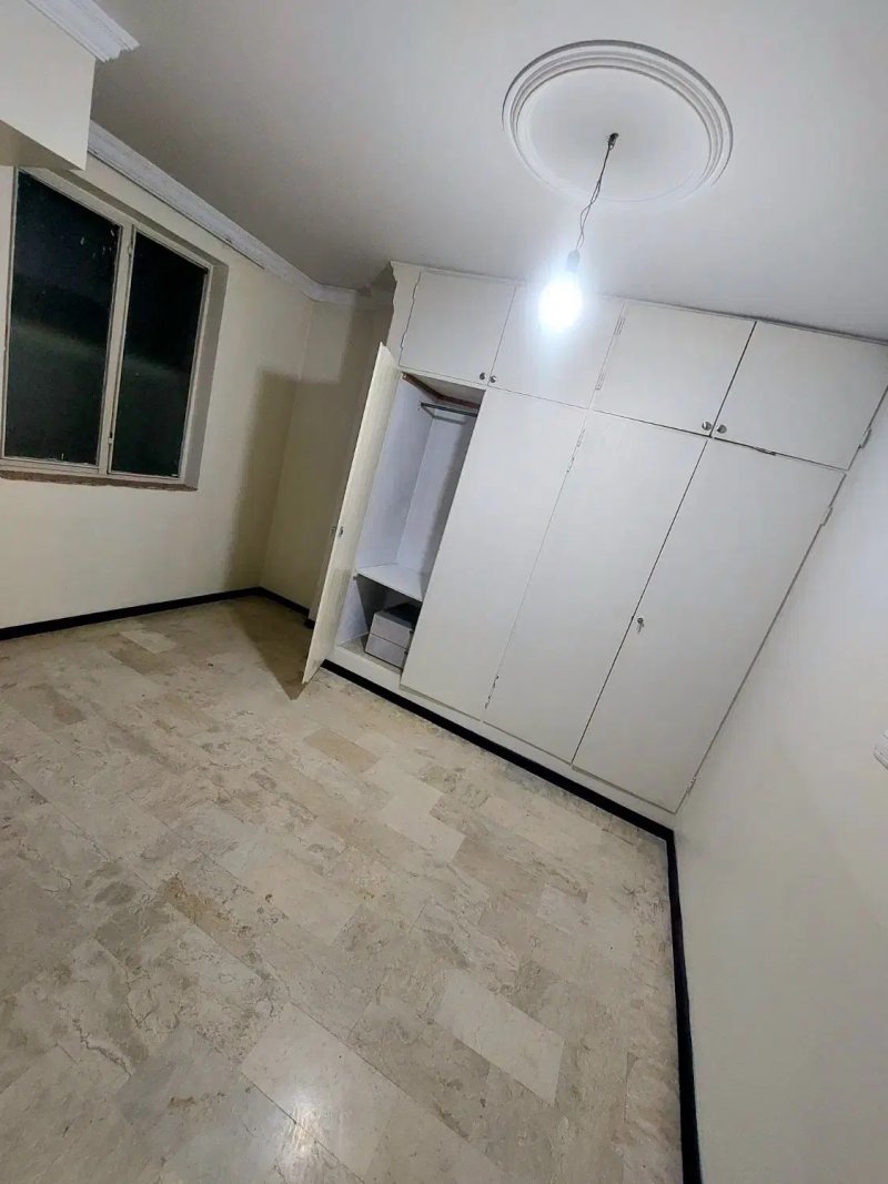 آپارتمان 130 متری سه خوابه در پونک تهران14043231206