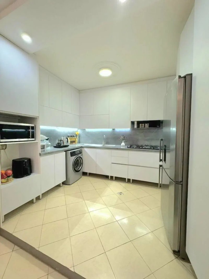 آپارتمان 80 متری دو خوابه در شهرک بنفشه کرج14057231431