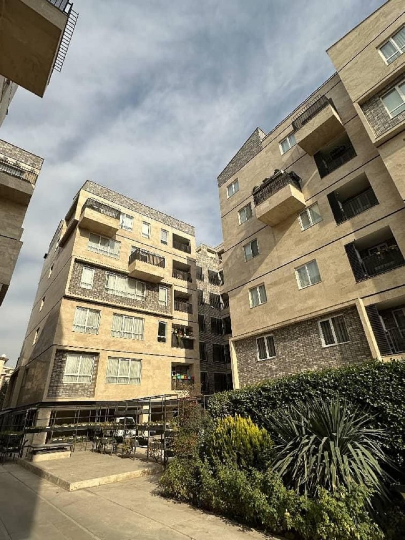 آپارتمان 110 متری دو خوابه در کوی مهر کرج14054031372