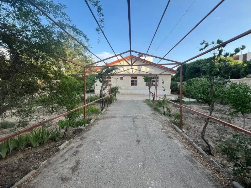 ویلا 1000 متری دو خوابه در شهرک زعفرانیه کرج14063231497