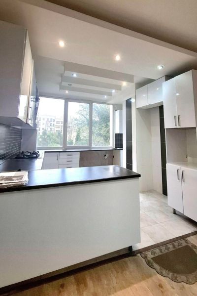 آپارتمان 97 متری دو خوابه در شهرک بنفشه کرج