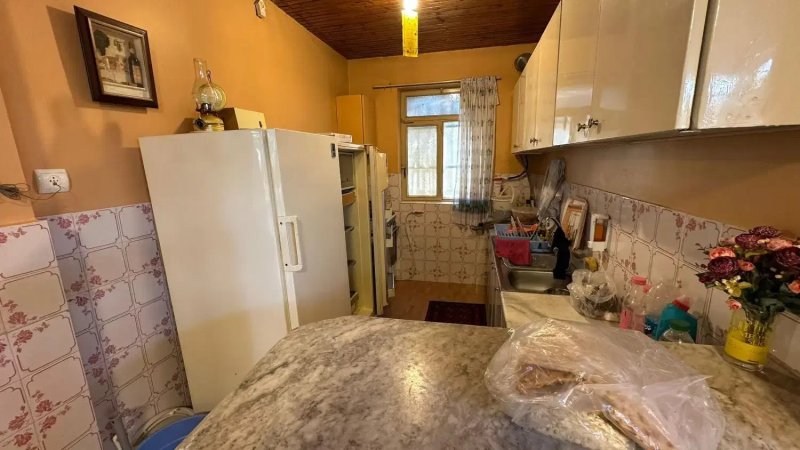 باغ 1000 متری دو خوابه در شهرک زعفرانیه کرج14063531515