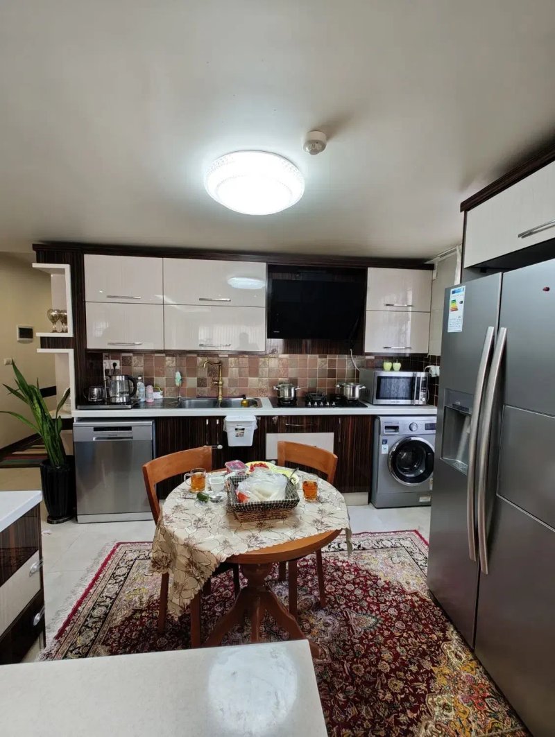 آپارتمان 130 متری دو خوابه در کوی مهر کرج14054331379