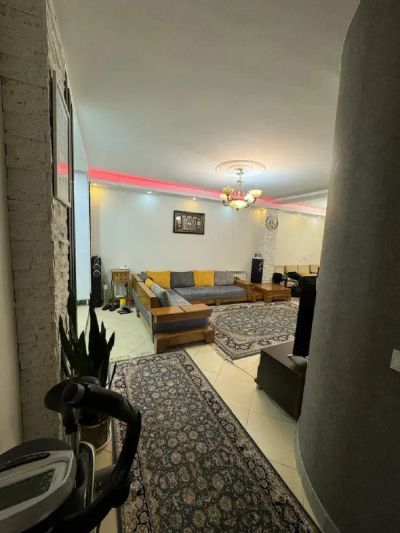 آپارتمان 80 متری دو خوابه در شهرک بنفشه کرج