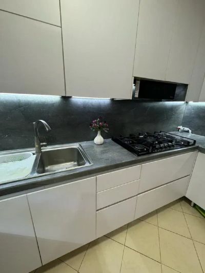 آپارتمان 80 متری دو خوابه در شهرک بنفشه کرج