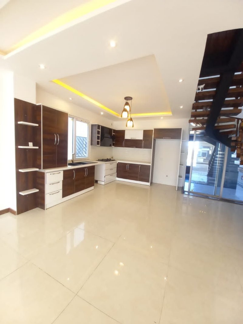 ویلا 500 متری سه خوابه در سیسنگان نوشهر14050031303