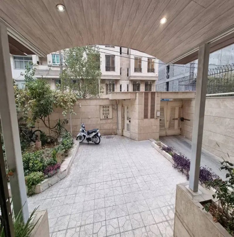 آپارتمان 130 متری سه خوابه در شهرک پرواز تهران14050931345