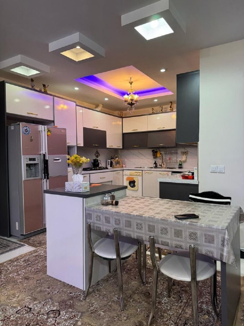 آپارتمان 160 متری سه خوابه در باغستان کرج14077731551