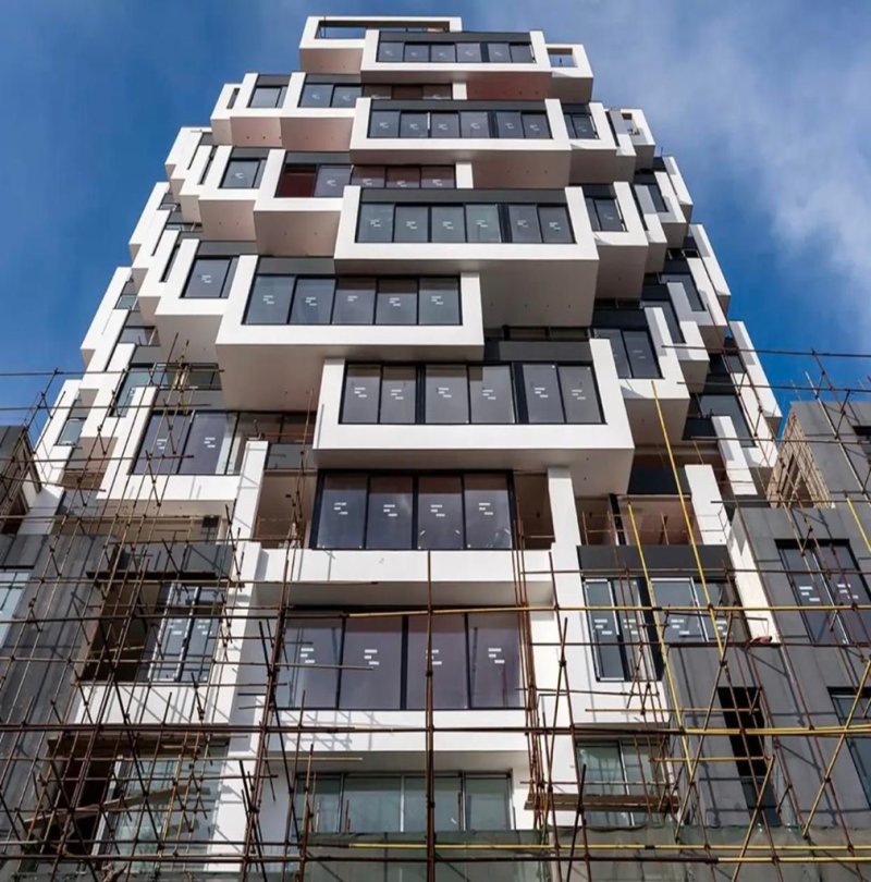 آپارتمان 195 متری سه خوابه در سعادت آباد تهران14071931544