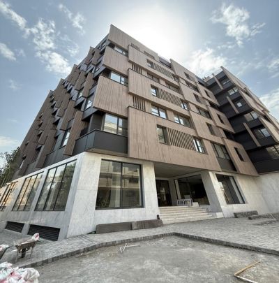 آپارتمان 140 متری سه خوابه در سعادت آباد تهران