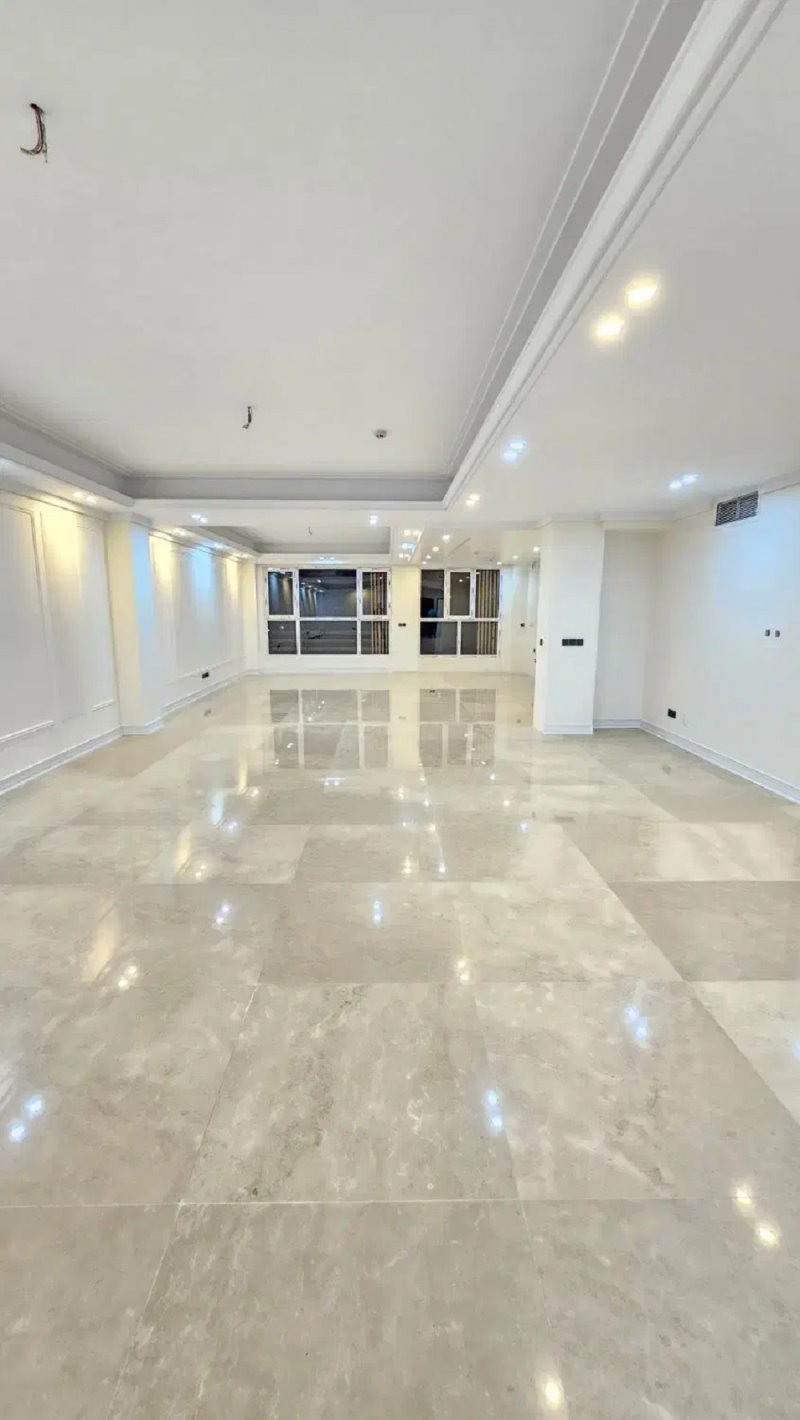 آپارتمان 185 متری سه خوابه در نیروی هوایی تهران14092231766