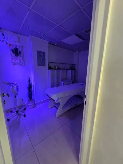 اداری 90 متری سه خوابه در صادقیه تهران