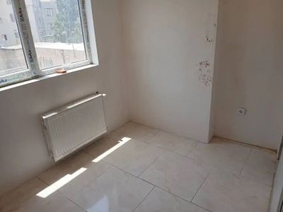 آپارتمان 72 متری دو خوابه در دولاب تهران