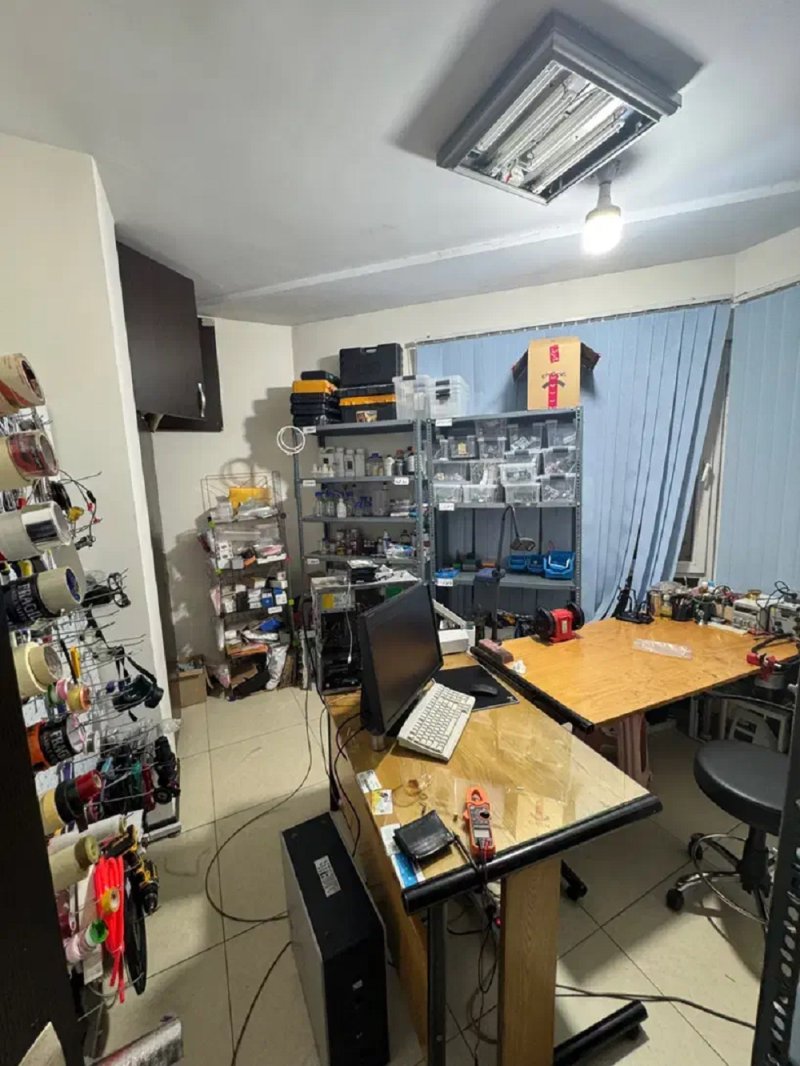 اداری 90 متری دو خوابه در صادقیه تهران14082431639