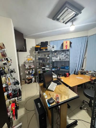 اداری 90 متری دو خوابه در صادقیه تهران