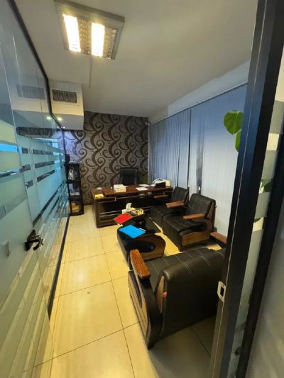 اداری 90 متری دو خوابه در صادقیه تهران