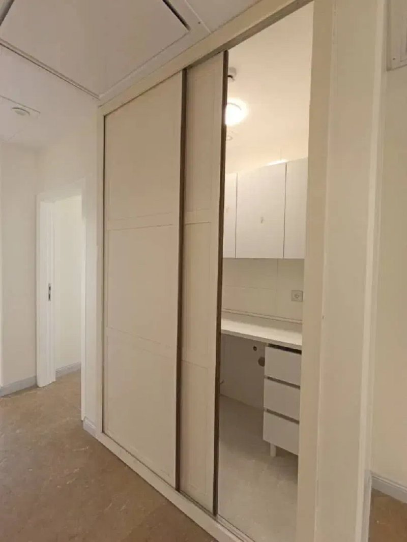 آپارتمان 200 متری سه خوابه در نیروی هوایی تهران14093431801