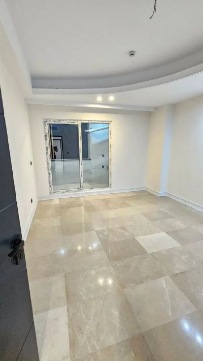 آپارتمان 185 متری سه خوابه در نیروی هوایی تهران