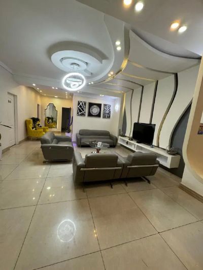 اداری 90 متری سه خوابه در صادقیه تهران