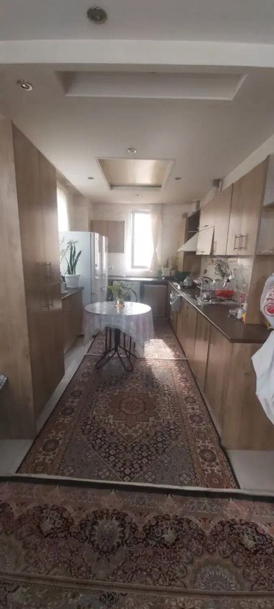 آپارتمان 88 متری دو خوابه در پیروزی تهران