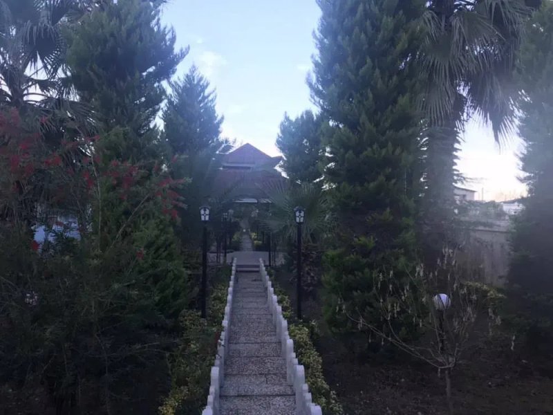 ویلا 1500 متری سه خوابه در نوشهر14083331672