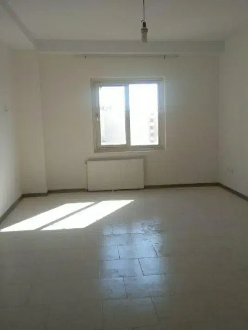 آپارتمان 58 متری یک خوابه در فاز 6 پرند14099431903