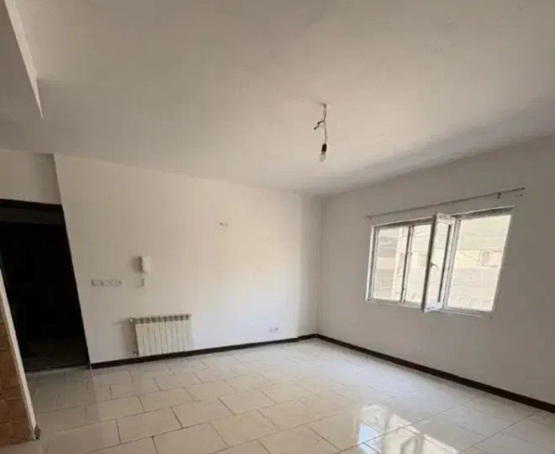 آپارتمان 80 متری دو خوابه در فاز 6 پرند14098431869