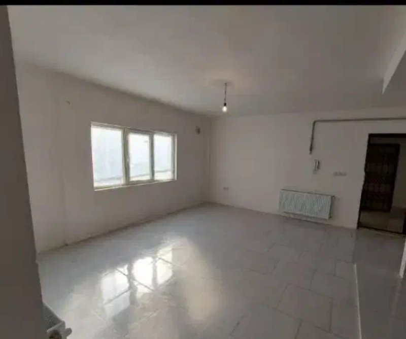 آپارتمان 75 متری دو خوابه در فاز 6 پرند14098831883