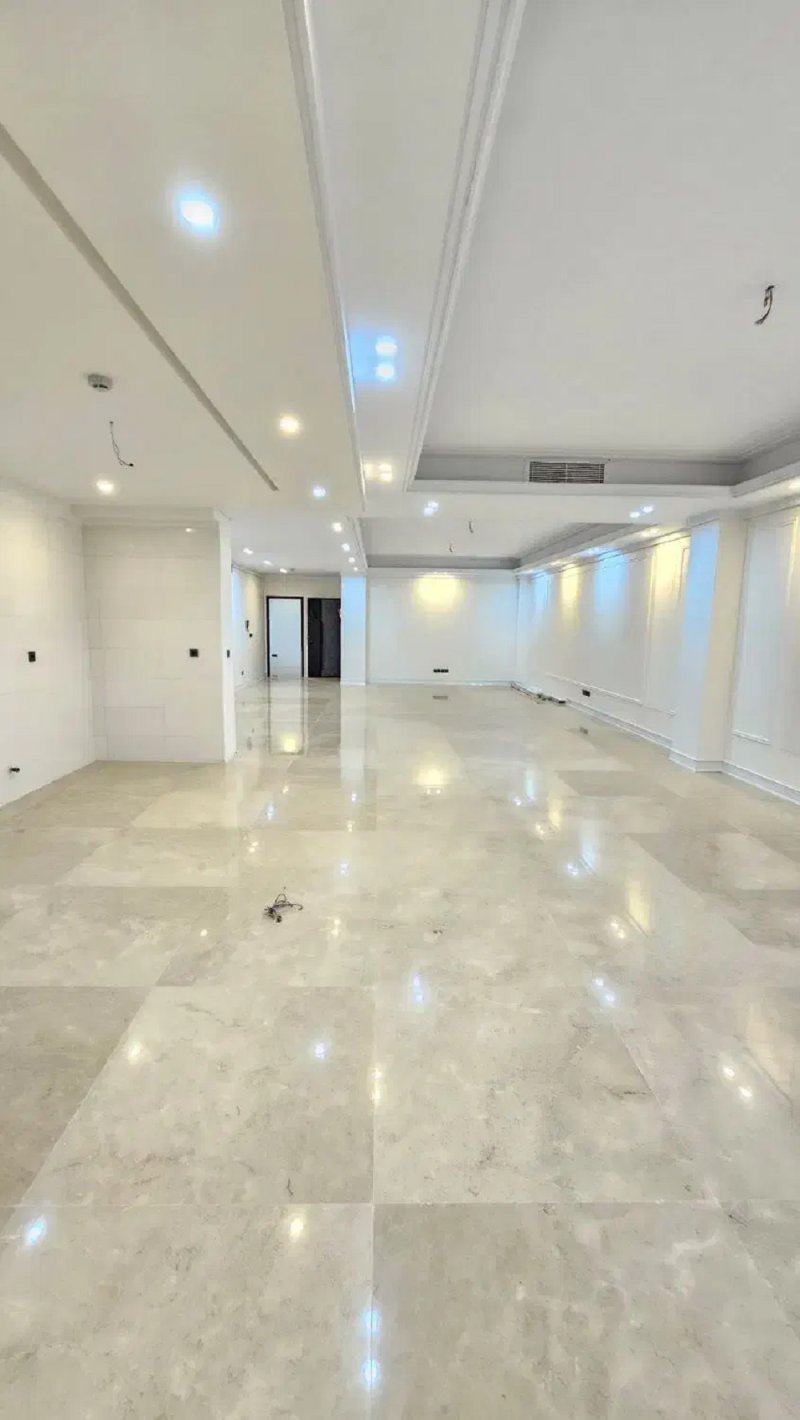 آپارتمان 185 متری سه خوابه در نیروی هوایی تهران14092231767