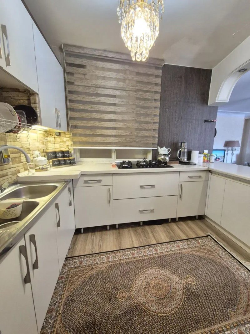 آپارتمان 78 متری دو خوابه در باغ فیض تهران14088131735