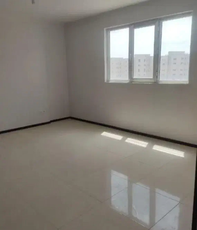 آپارتمان 80 متری دو خوابه در فاز 6 پرند14098431871