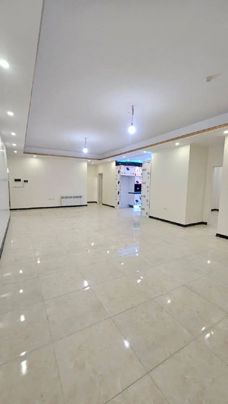 آپارتمان 120 متری سه خوابه در نیروی هوایی تهران14093931815