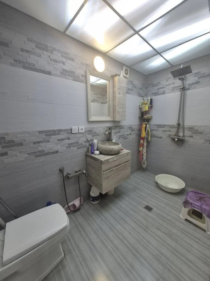 آپارتمان 140 متری سه خوابه در باغ فیض تهران14087731732