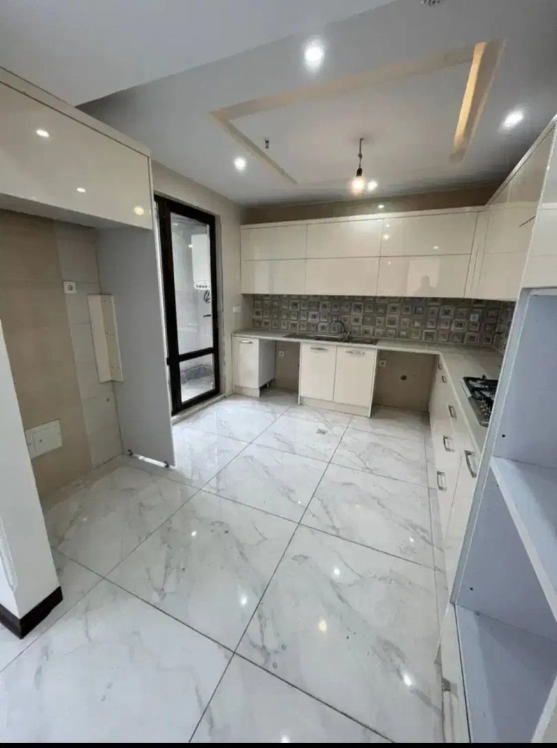 آپارتمان 110 متری سه خوابه در طرشت تهران14111132039