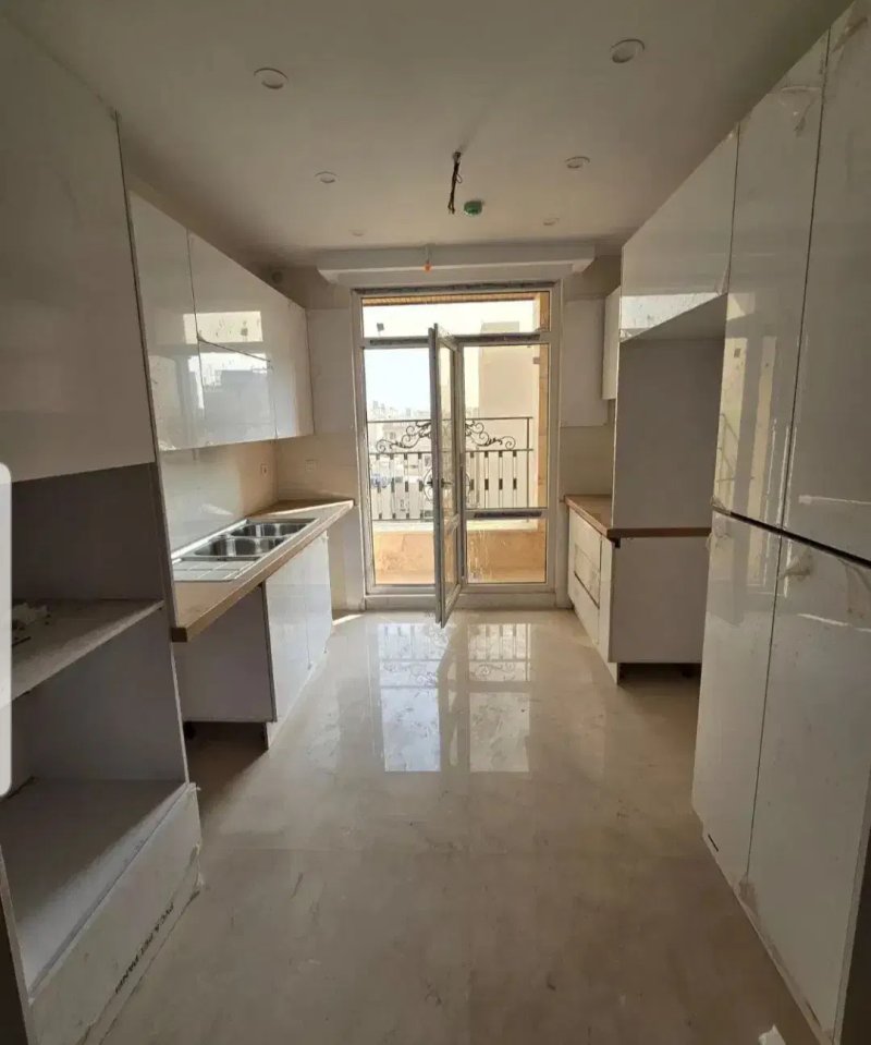 آپارتمان 81 متری دو خوابه در نیروی هوایی تهران14102131950