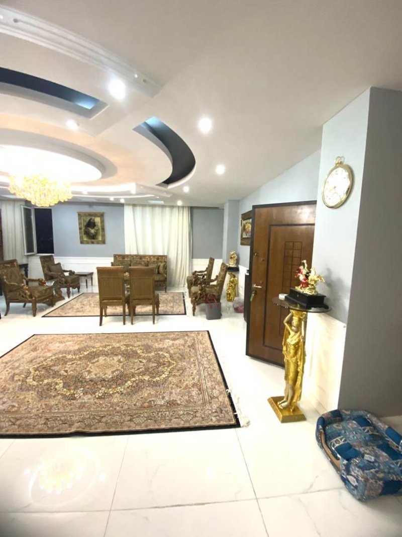 آپارتمان 187 متری سه خوابه در شهرک صدف اندیشه با وام14112132058