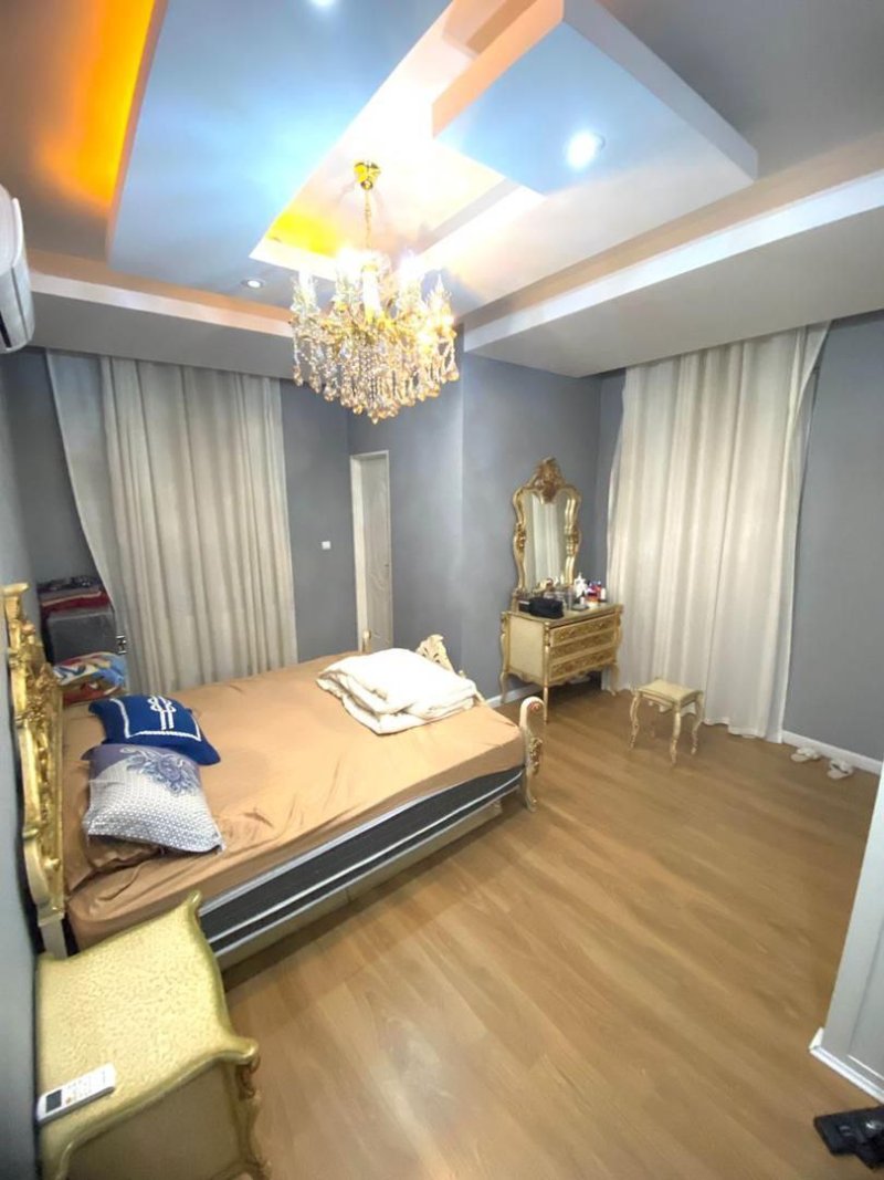 آپارتمان 187 متری سه خوابه در شهرک صدف اندیشه با وام14112132055